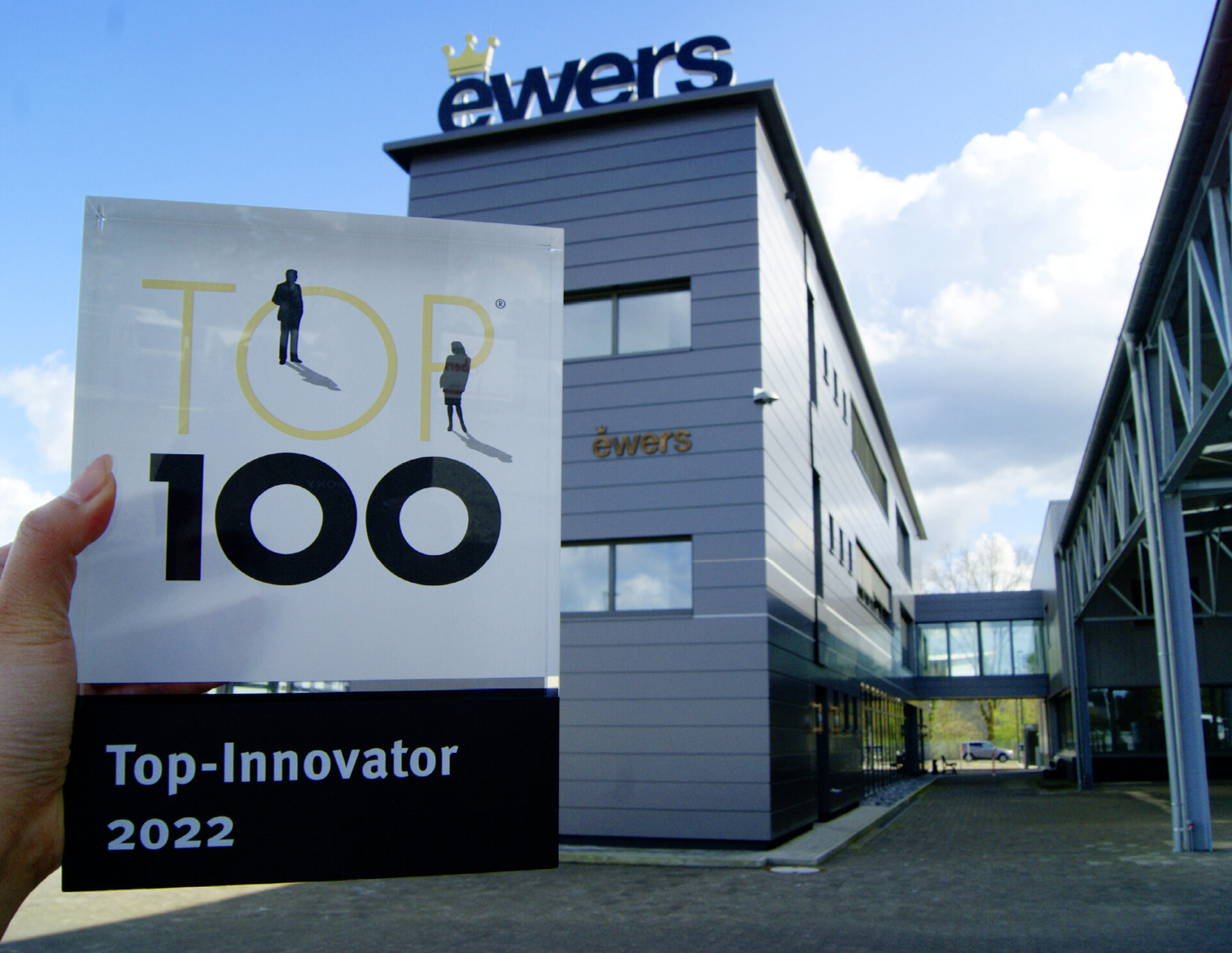 Auszeichnung - ewers Top-Innovator - 2022 Auszeichnung - ewers Top-Innovator - 2022 - Kompaktstationen - Fernwärmestationen
